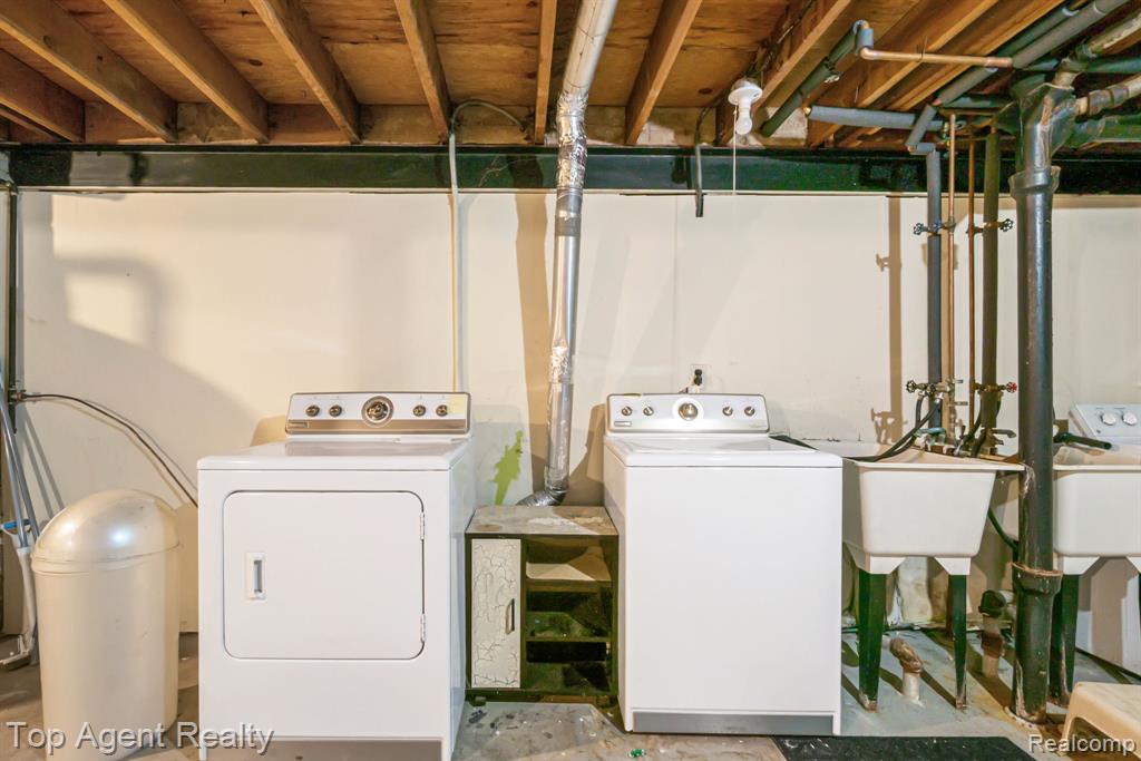 8657 Kennedy Circle Property Photo 26