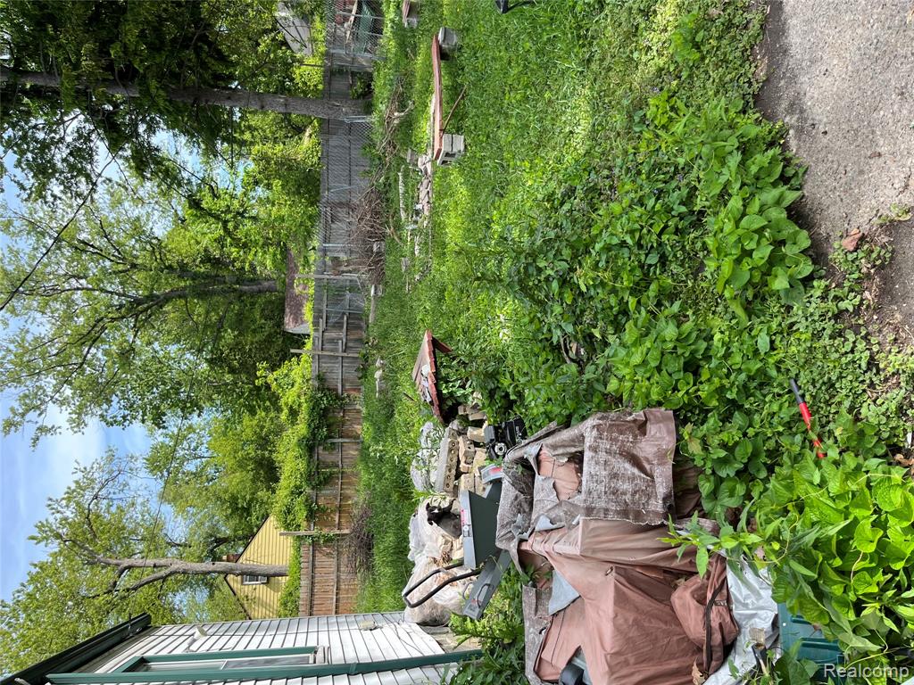18200 Fielding Street Property Photo 3