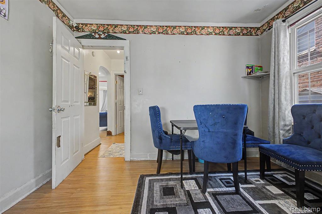 6808 Abington Avenue Property Photo 15