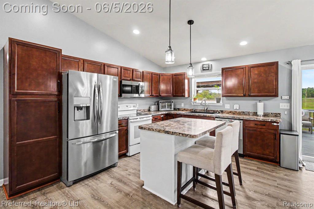 6366 Dutcher Road Property Photo 3