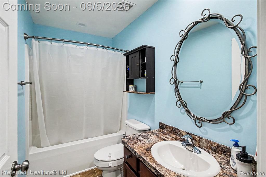 6366 Dutcher Road Property Photo 23