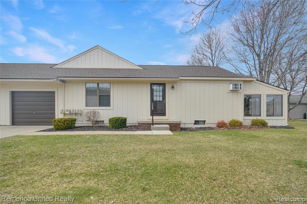 12113 Lexington Drive Property Photo 1