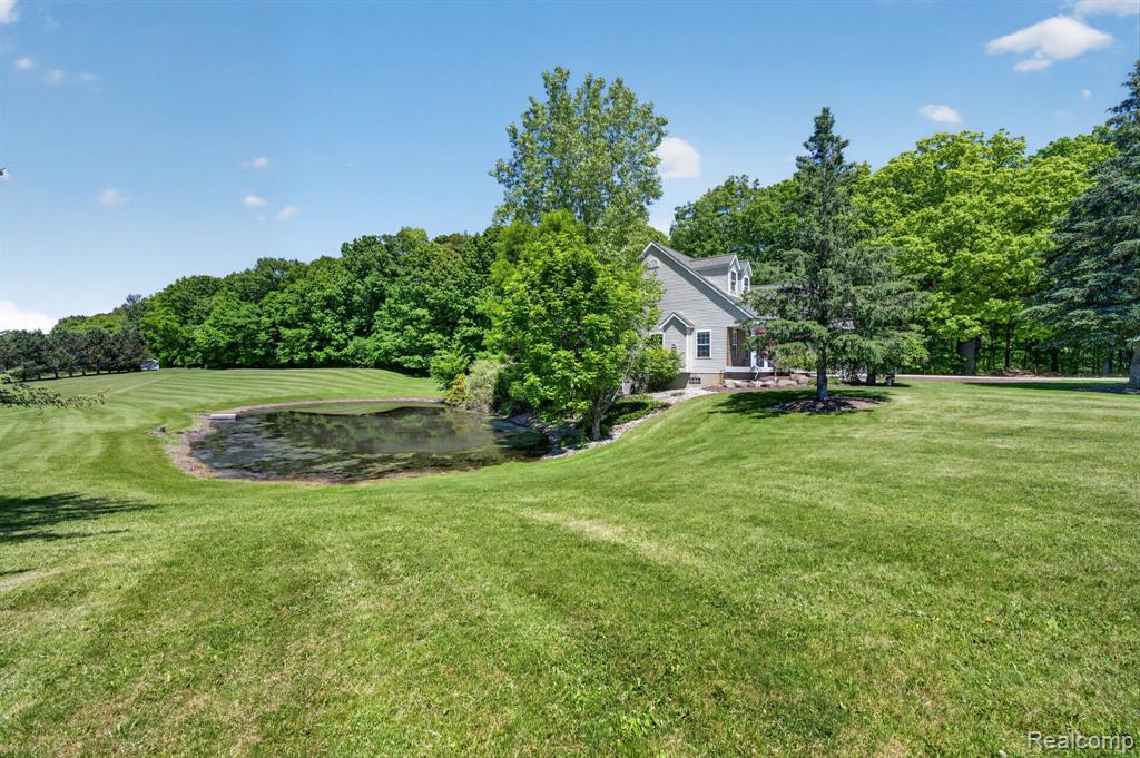 9055 Hegel Road Property Photo 6