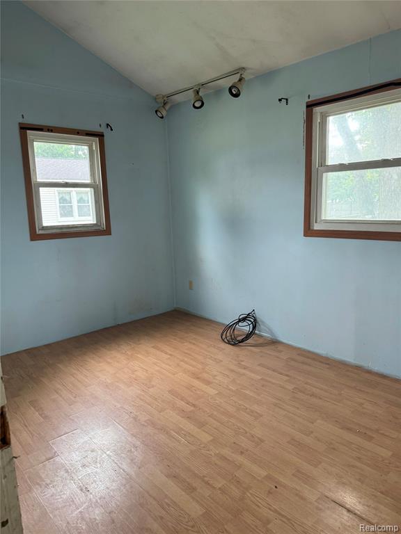 824 Harbor Avenue Property Photo 3