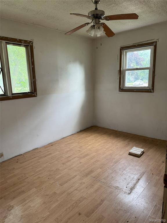 824 Harbor Avenue Property Photo 5