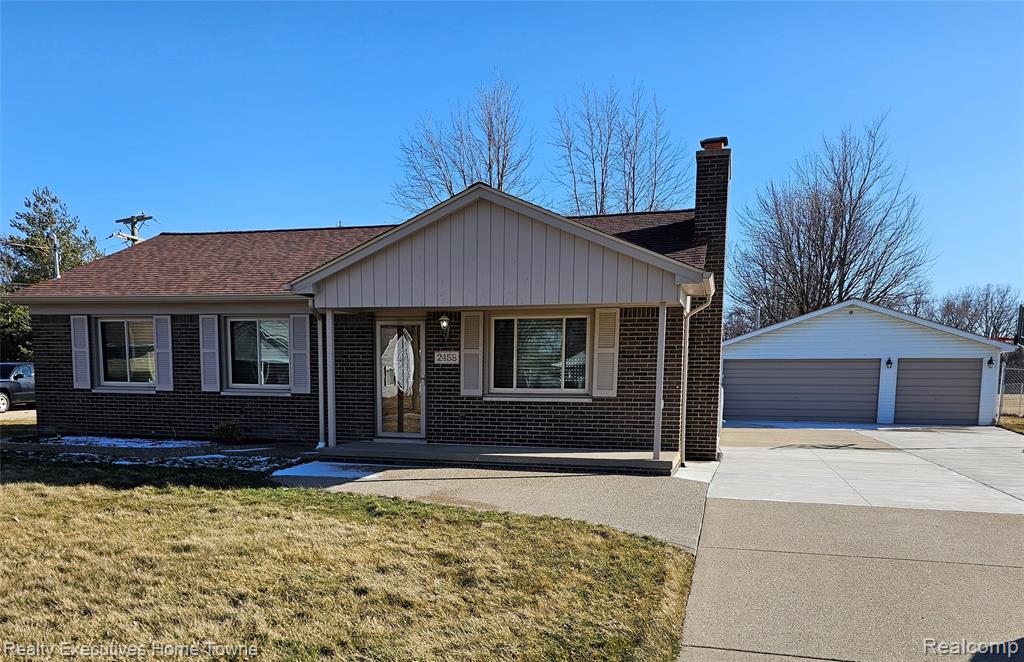 2458 Lindell Road Property Photo 1
