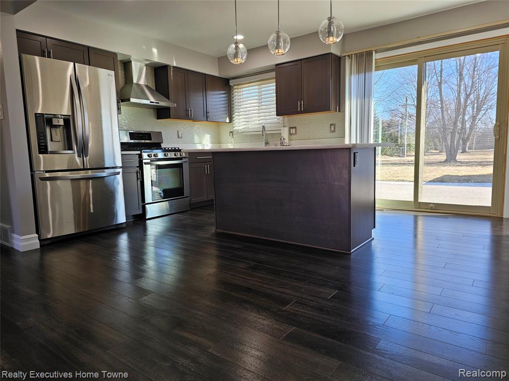 2458 Lindell Road Property Photo 5