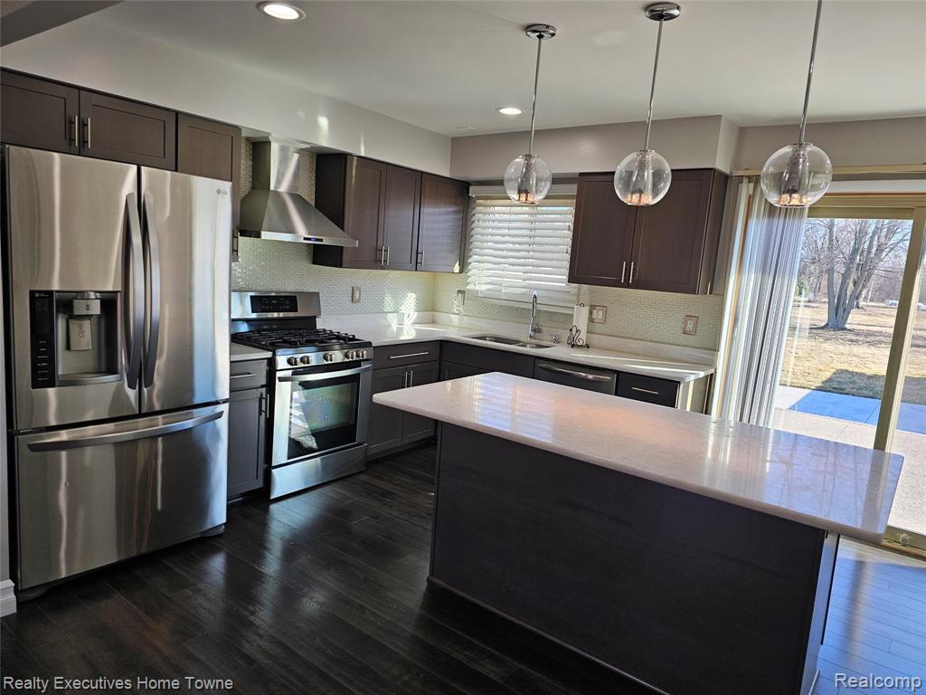 2458 Lindell Road Property Photo 7