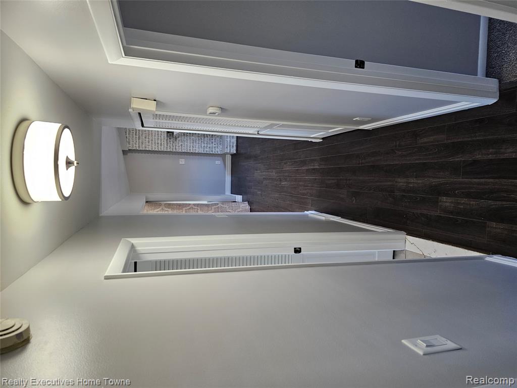 2458 Lindell Road Property Photo 13