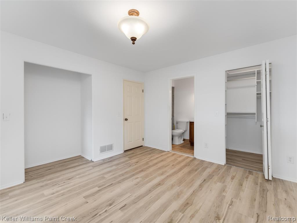 685 E Fox Hills Drive Property Photo 17