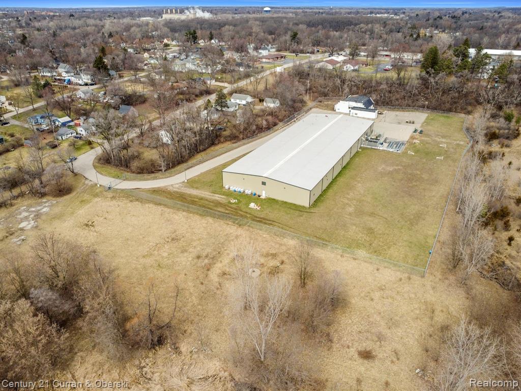 1139 S Dettman Road Property Photo 4