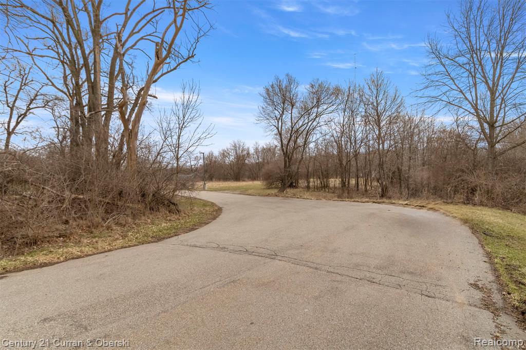 1139 S Dettman Road Property Photo 16