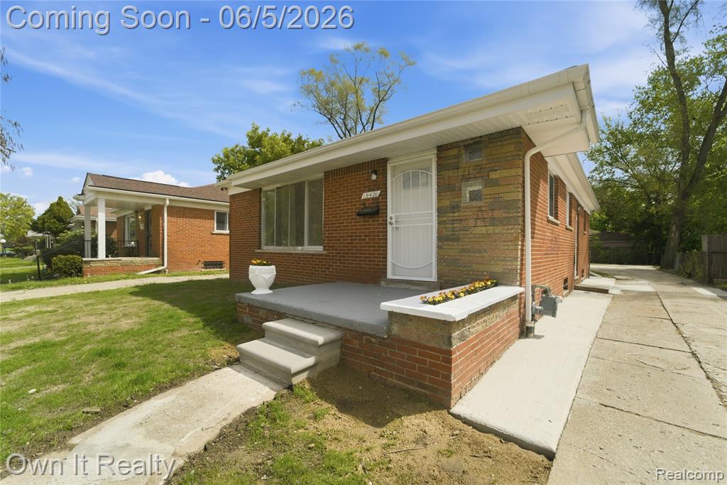 19420 Berg Road Property Photo 1