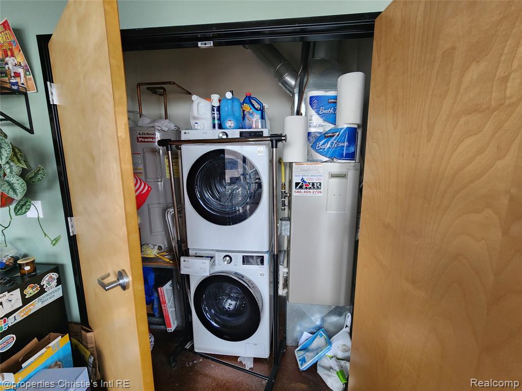 55 W Canfield Street Property Photo 10