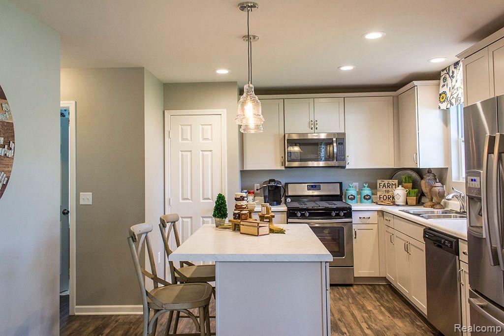 58398 Pembrooke Avenue Property Photo 21