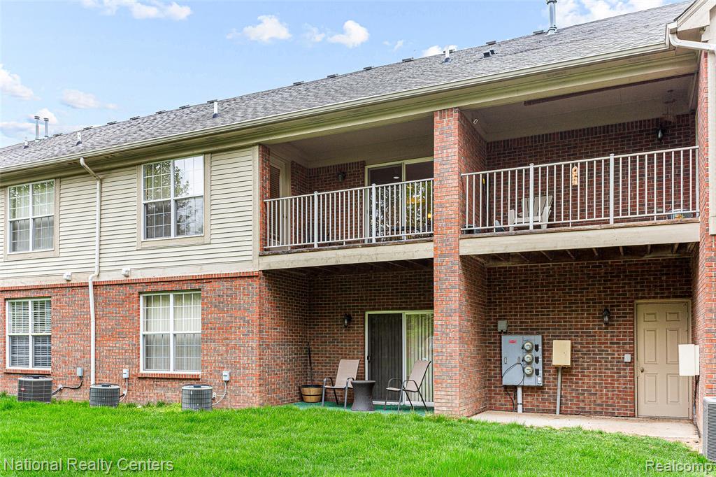 49277 Silver Birch Circle Property Photo 2