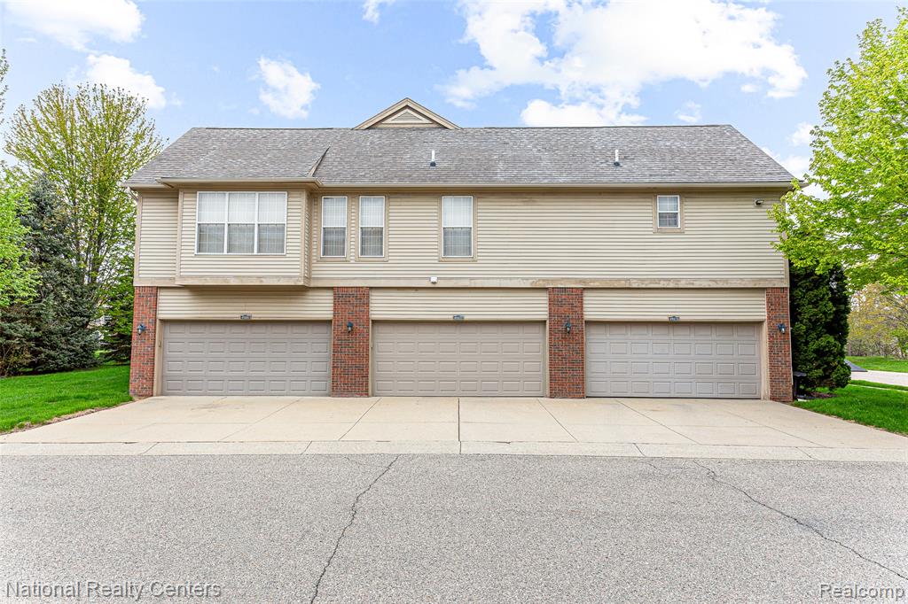 49277 Silver Birch Circle Property Photo 3
