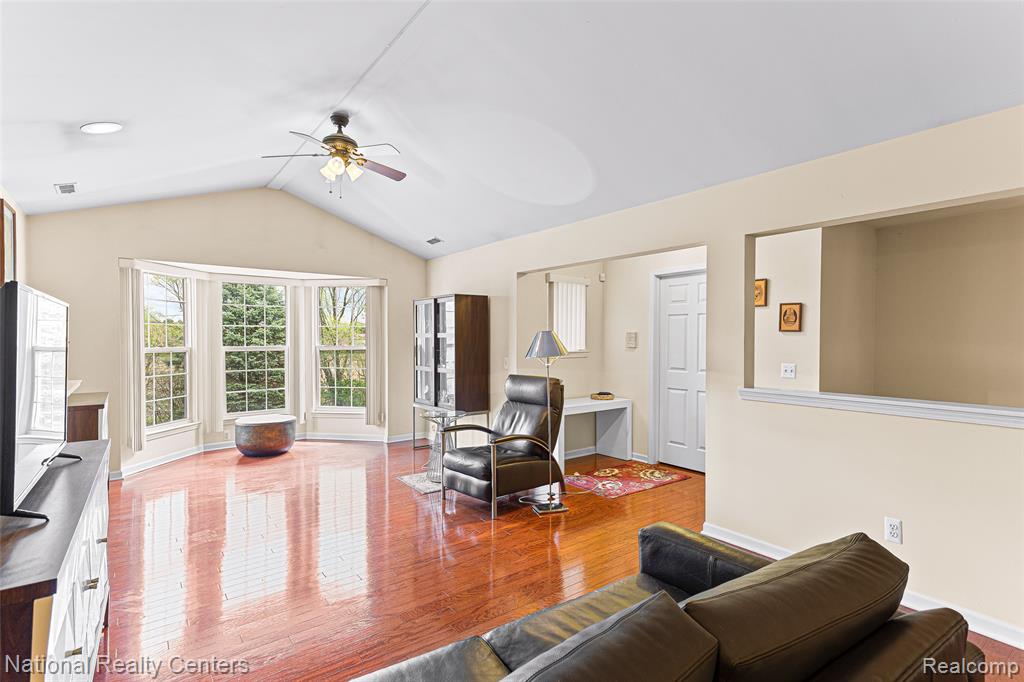 49277 Silver Birch Circle Property Photo 7