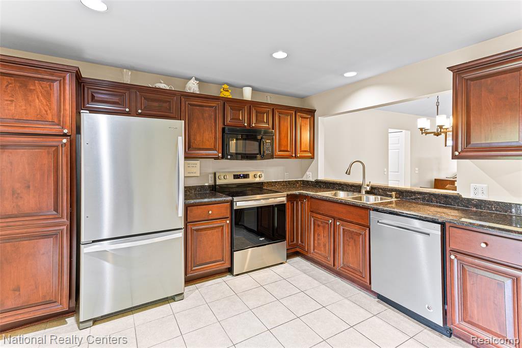 49277 Silver Birch Circle Property Photo 13