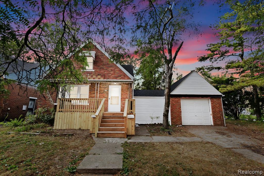 15887 Snowden Street Property Photo 1