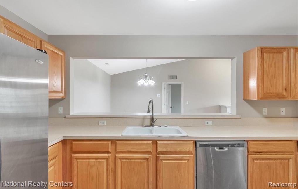 16707 Carriage Way Property Photo 13
