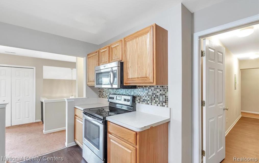 16707 Carriage Way Property Photo 15