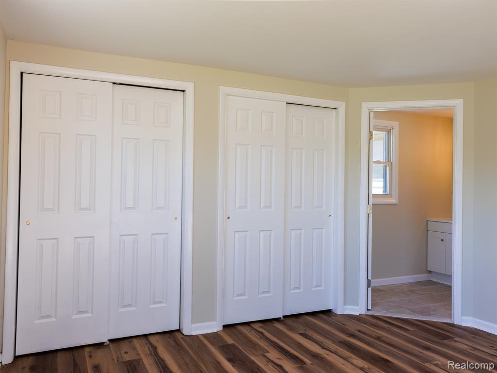 11560 Island Ct Court Property Photo 8