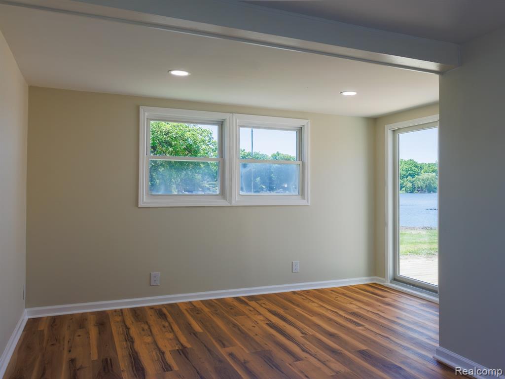 11560 Island Ct Court Property Photo 15
