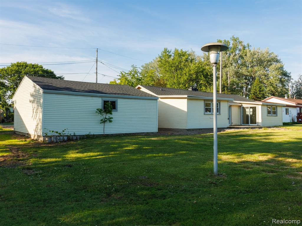 11560 Island Ct Court Property Photo 27