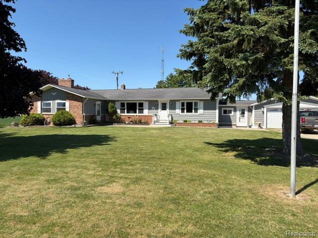 4815 Loree Road Property Photo 2