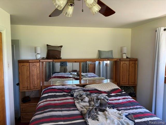 4815 Loree Road Property Photo 24
