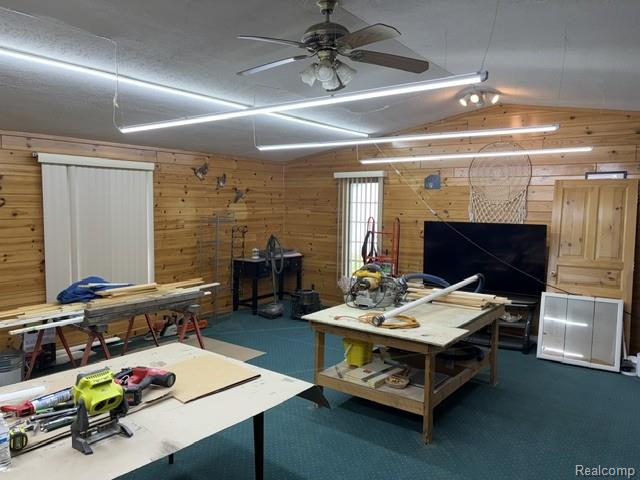 4815 Loree Road Property Photo 41