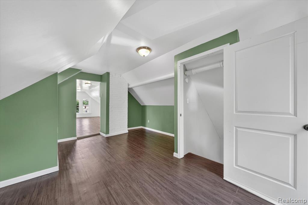 351 Edgewood Place Property Photo 18