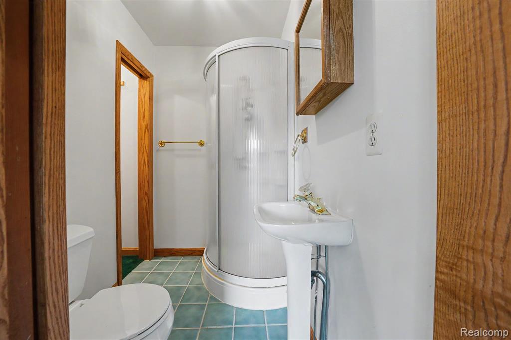 7774 Colony Drive Property Photo 15