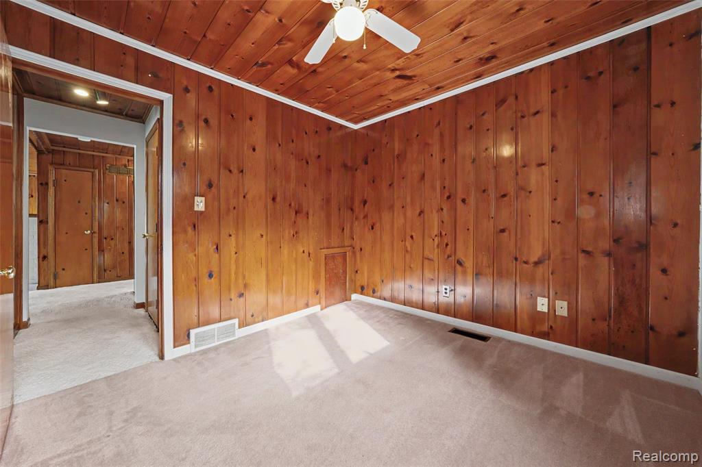 7774 Colony Drive Property Photo 19