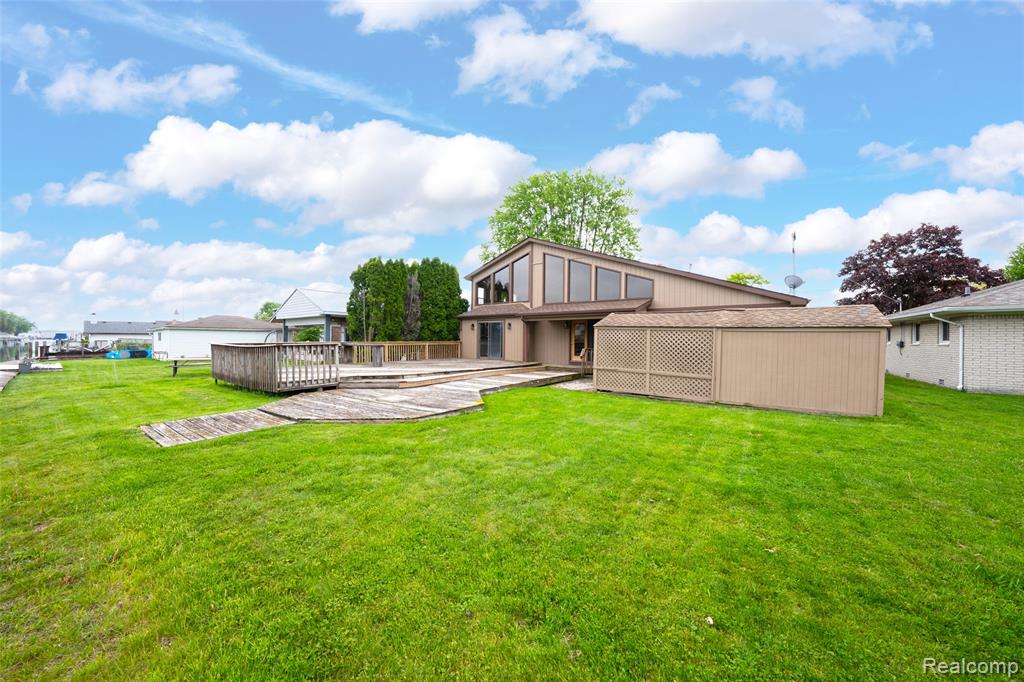 7774 Colony Drive Property Photo 34