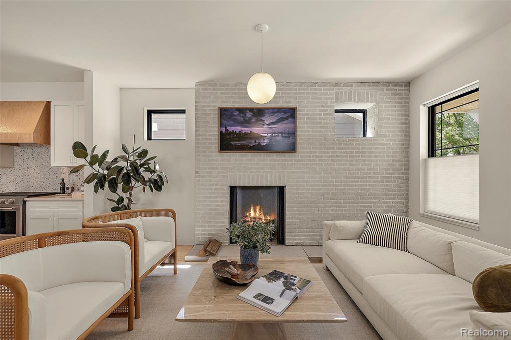 1482 Fischer Street Property Photo 6