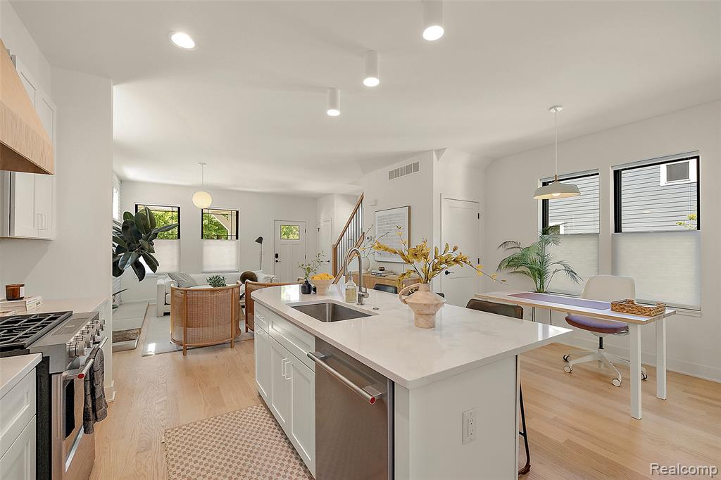 1482 Fischer Street Property Photo 13