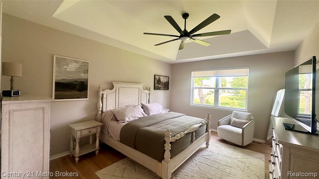 16437 Sleepy Hollow Drive Property Photo 13