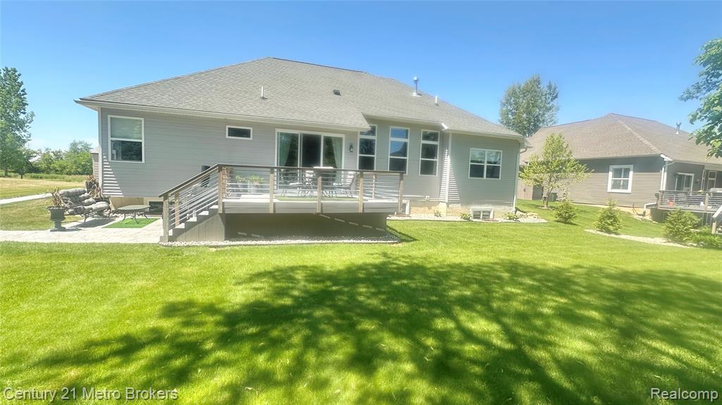 16437 Sleepy Hollow Drive Property Photo 33