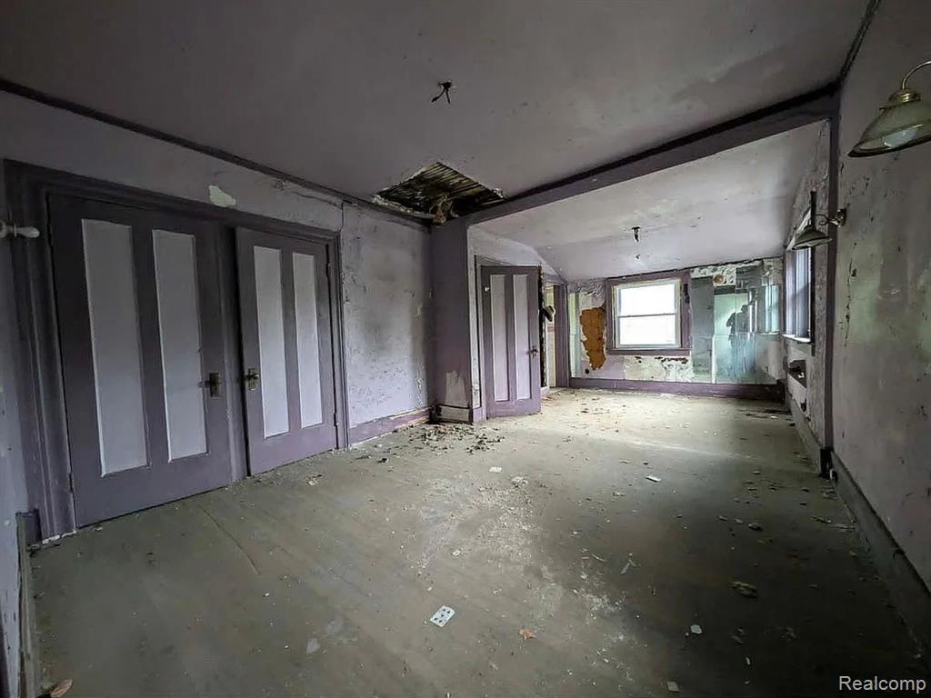108 Massachusetts Street Property Photo 4