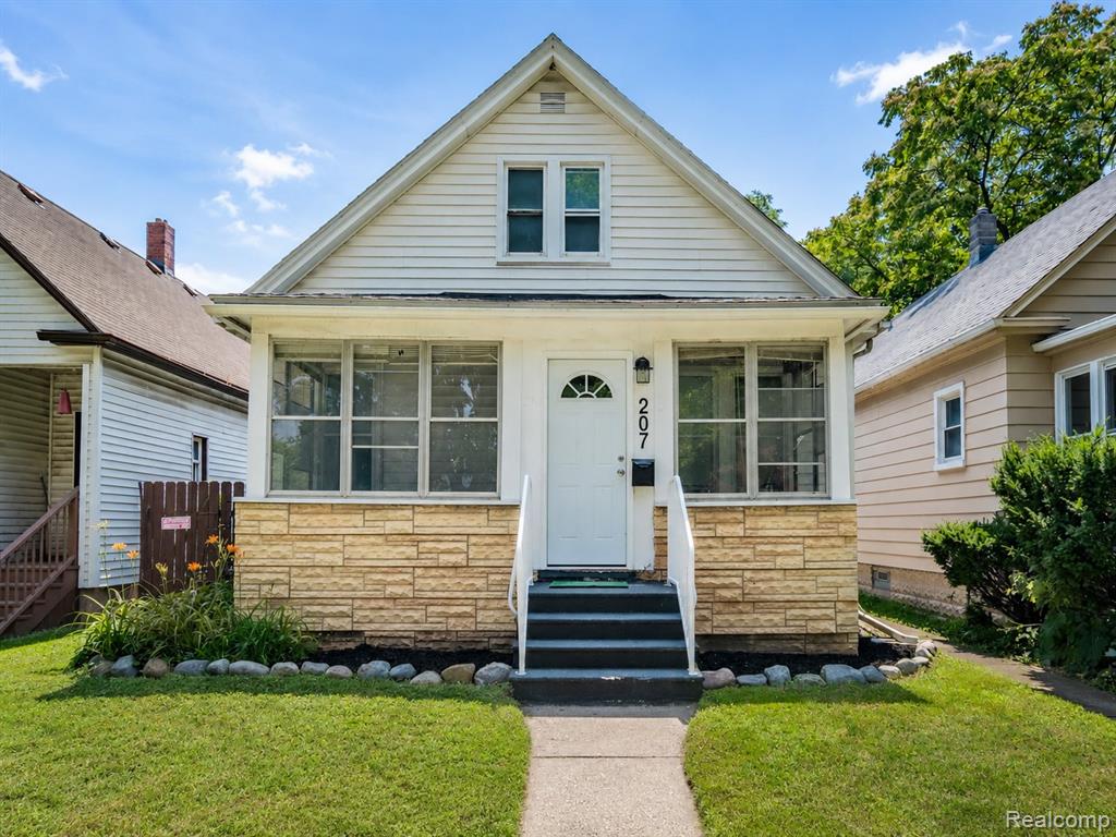 207 Richter Street