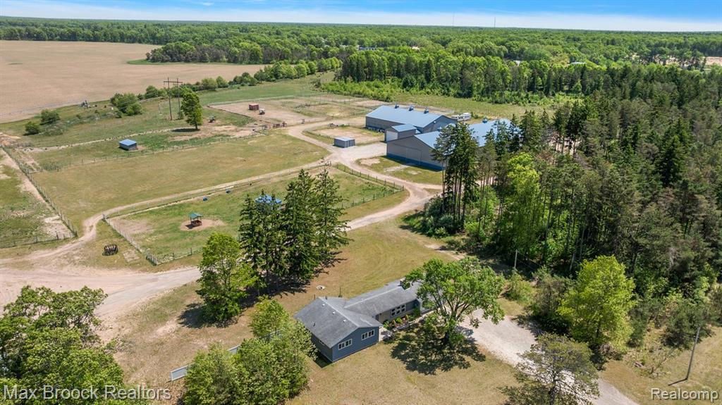 8580 Silver Creek Road Property Photo 1