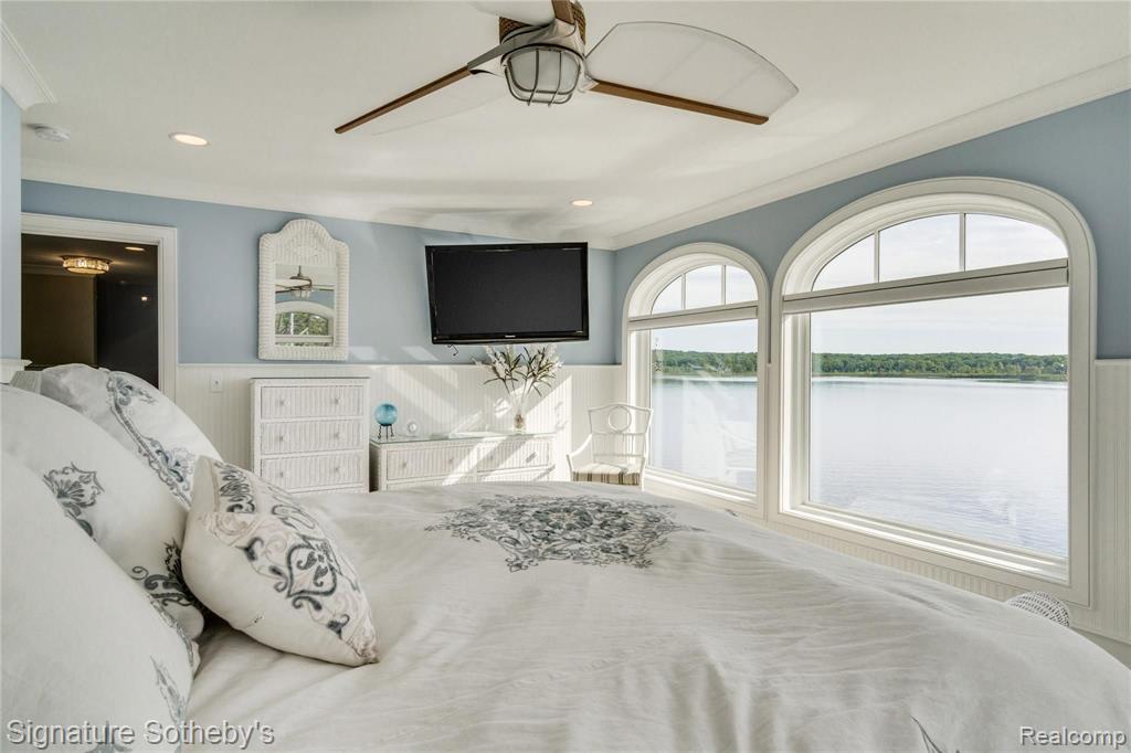 14625 A Edgewater Drive Property Photo 21