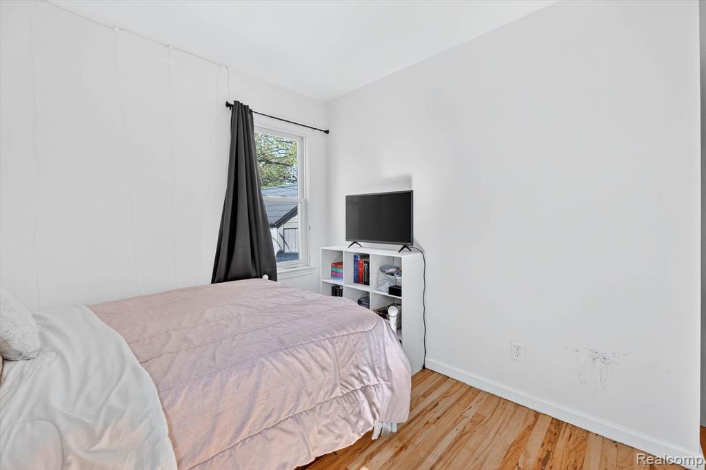 612 Mayflower Avenue Property Photo 19