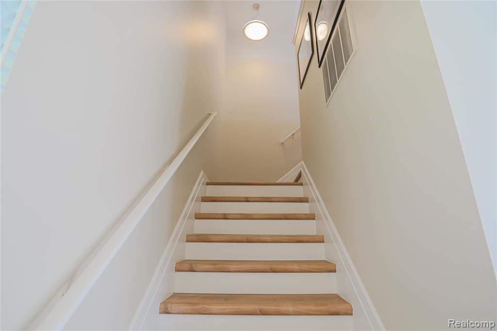 1859 Flagstone Circle Property Photo 10