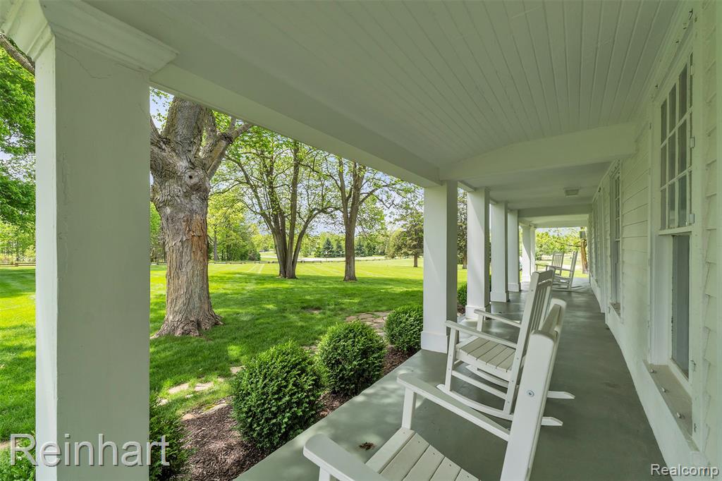 8540 Island Lake Road Property Photo 3