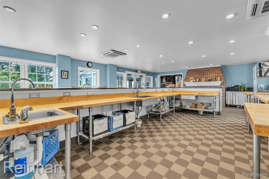 8540 Island Lake Road Property Photo 16