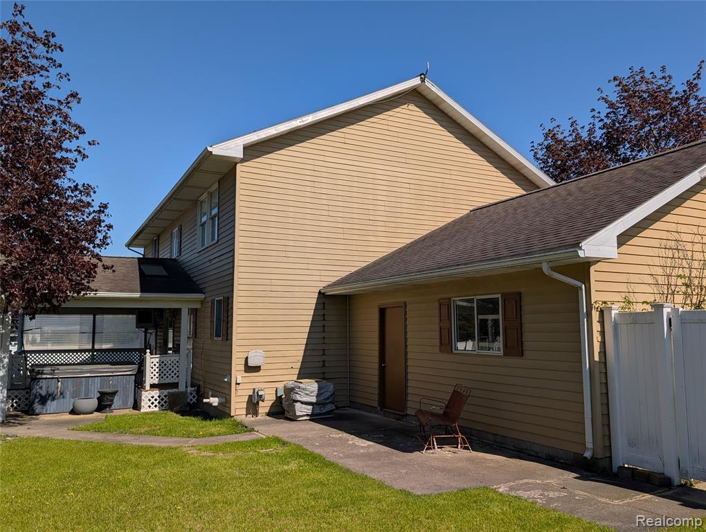 285 W Irwin Street Property Photo 7