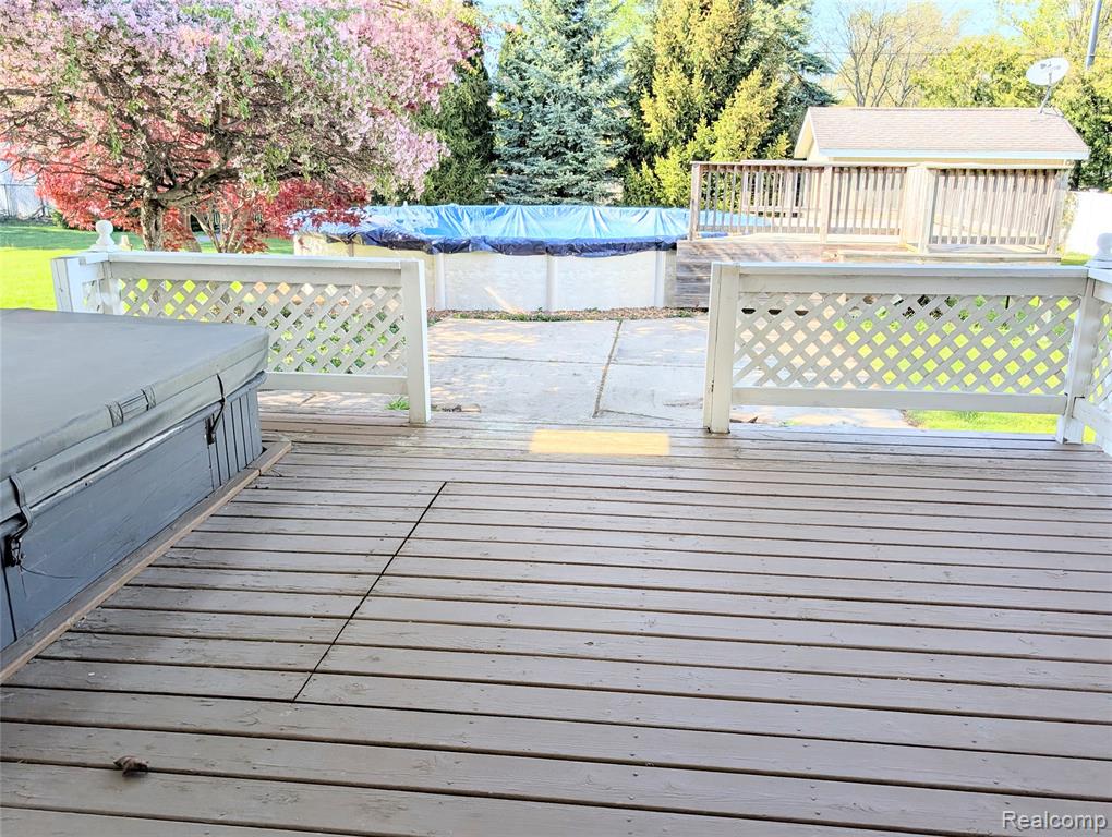 285 W Irwin Street Property Photo 11